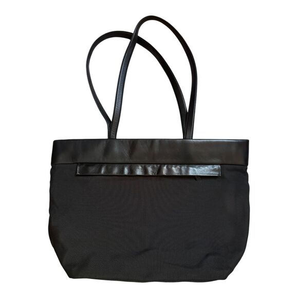 TUMI City Tote Style 4362 – Black Nylon + Leather Trim – Pristine Condition - Picture 1 of 4